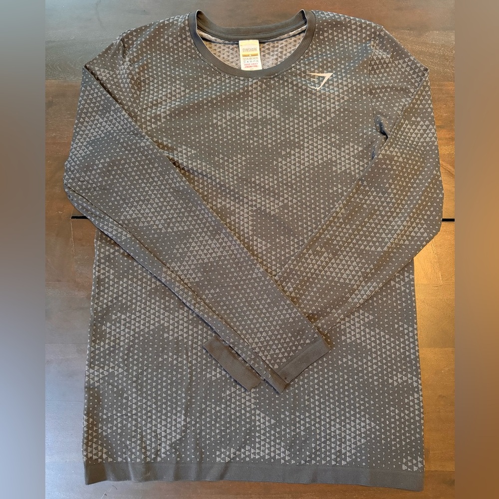 Gymshark Men’s Black Active Long-Sleeve (M)